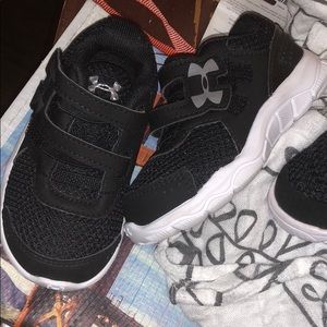 Toddler Shoes 5-5.5 lot